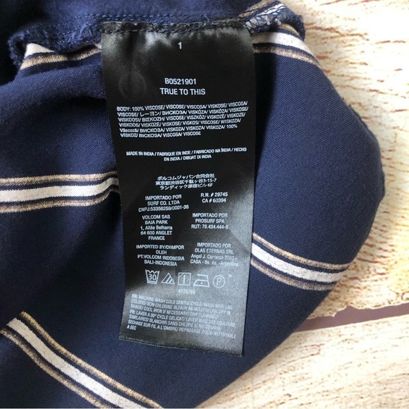 Volcom Striped Tank - Picture 6 of 7